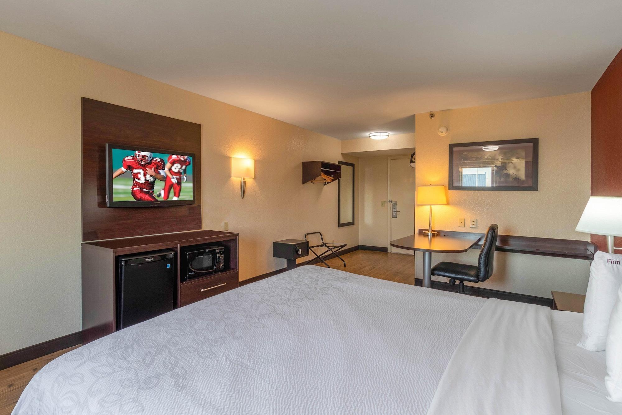 Red Roof Inn Plus+ El Paso East Екстериор снимка