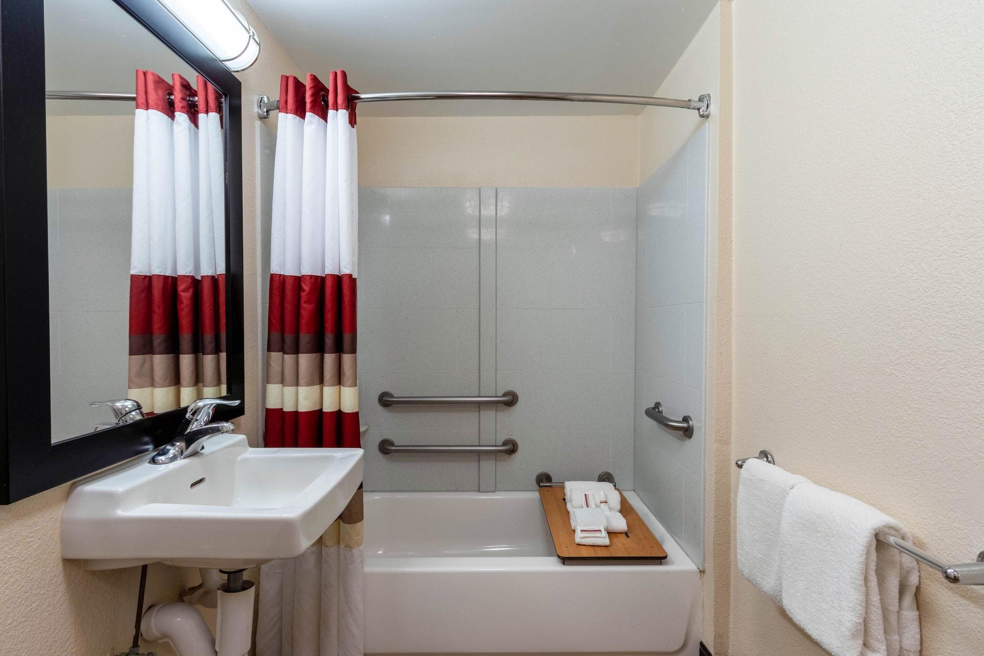 Red Roof Inn Plus+ El Paso East Екстериор снимка